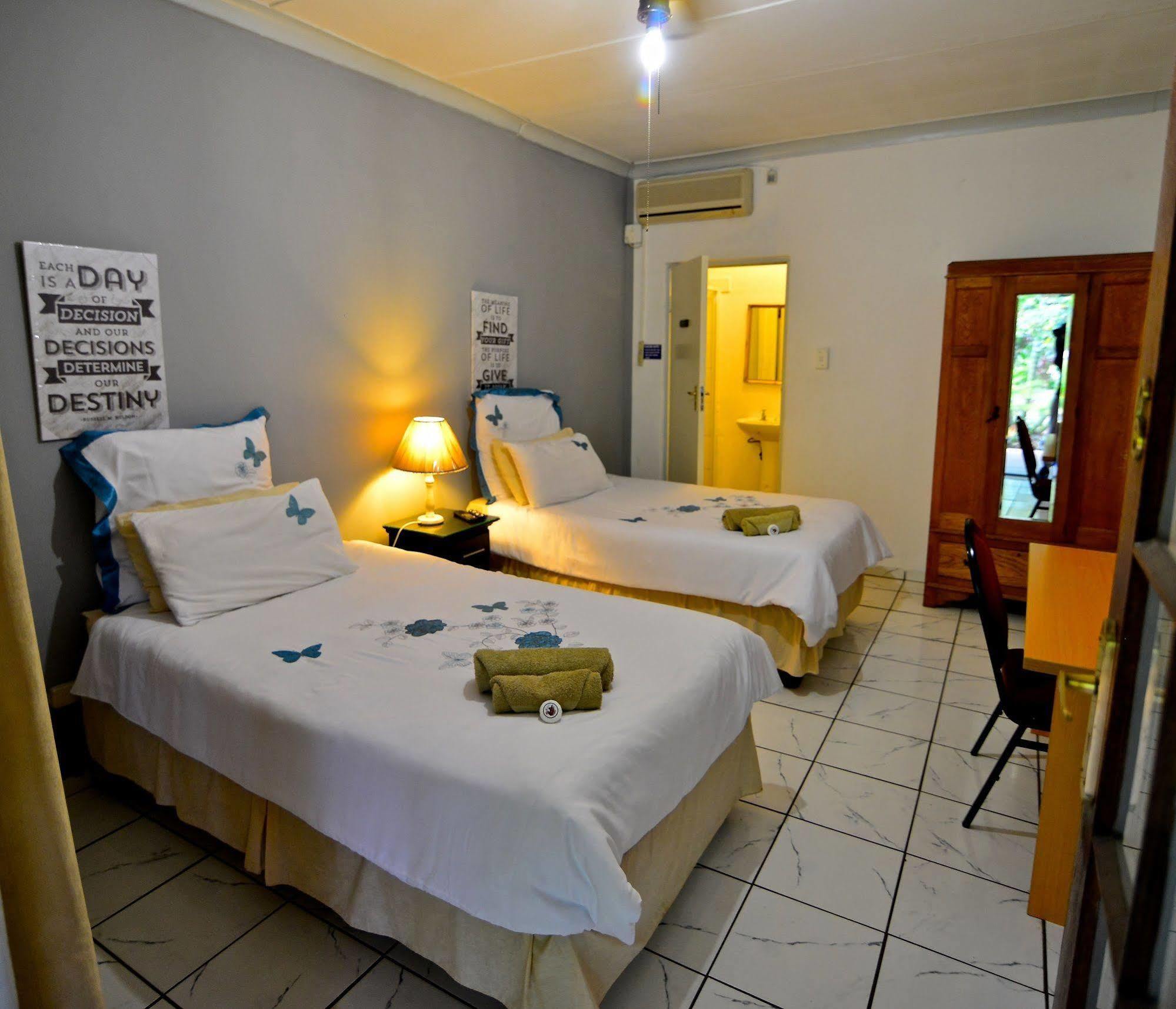 Lalamo Guesthouse Пхалаборва Экстерьер фото
